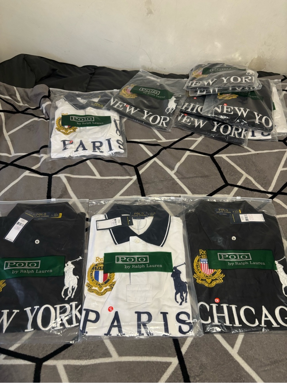 Polo by Ralph Lauren Black and White City Crest Polo Pack